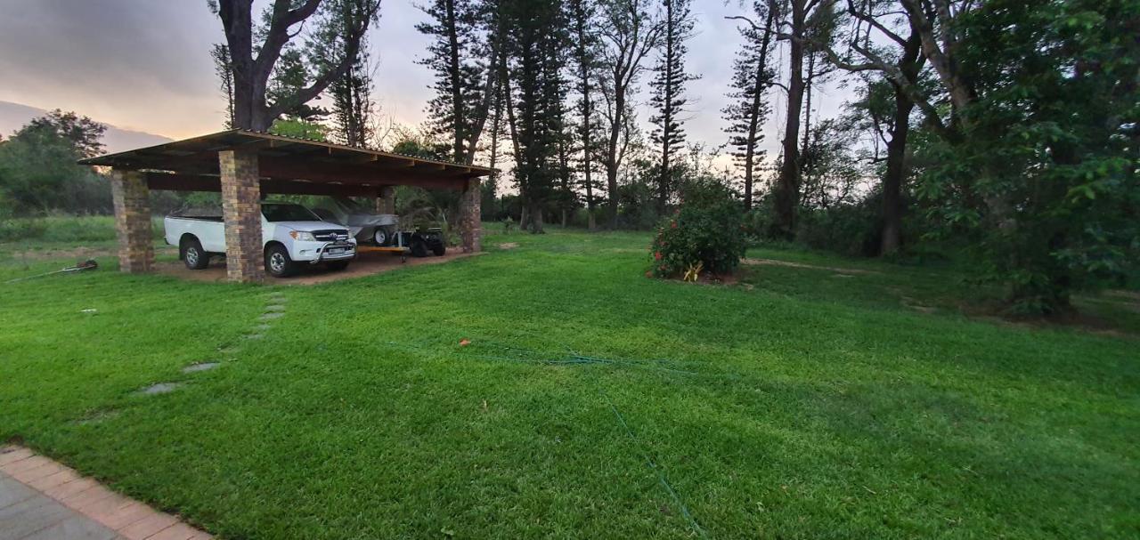 Honeybird Self Catering Accommodation Hluhluwe Bagian luar foto