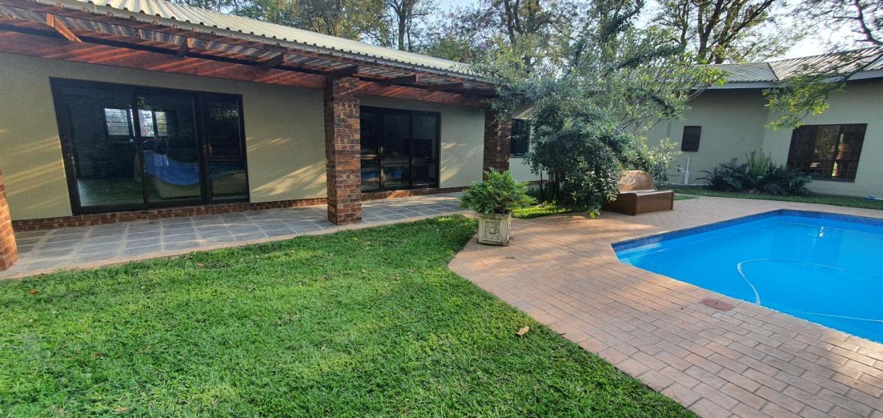 Honeybird Self Catering Accommodation Hluhluwe Bagian luar foto