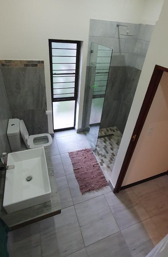 Honeybird Self Catering Accommodation Hluhluwe Bagian luar foto