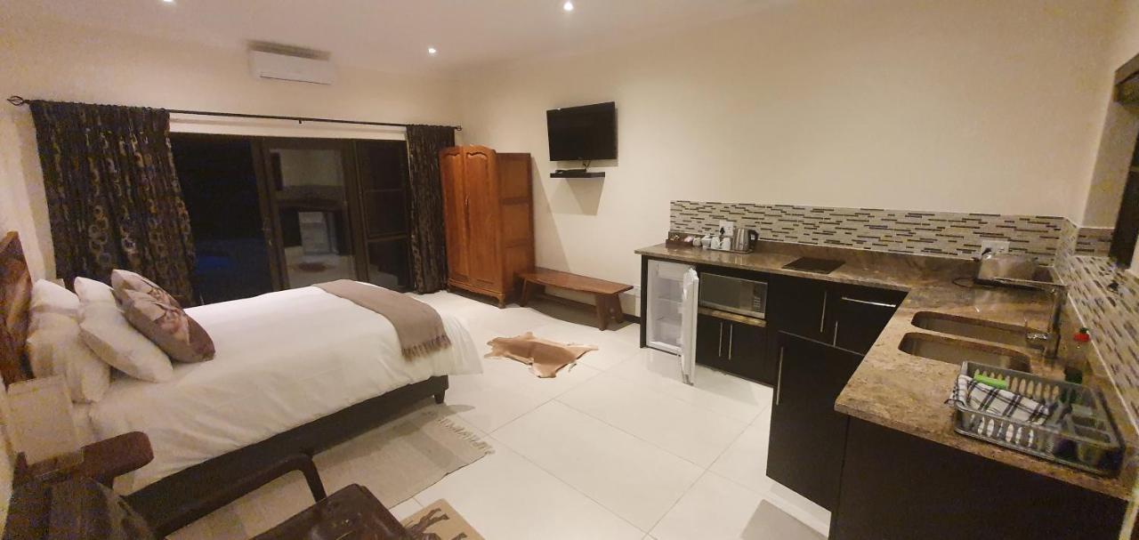 Honeybird Self Catering Accommodation Hluhluwe Bagian luar foto